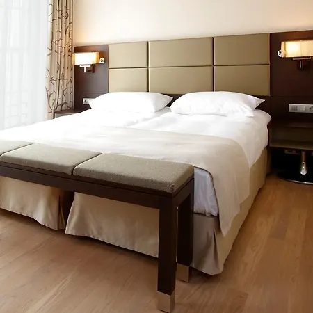 Krasnapolsky 4* Amsterdam