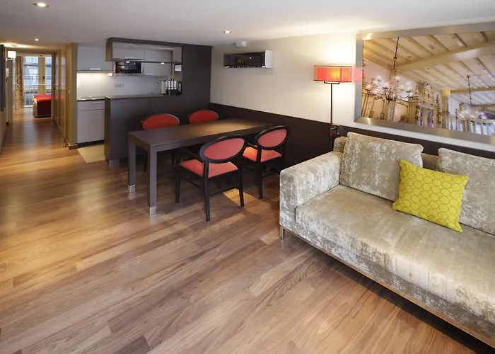 קרסנפולסקי אפרטמנטס מלון דירות 4*