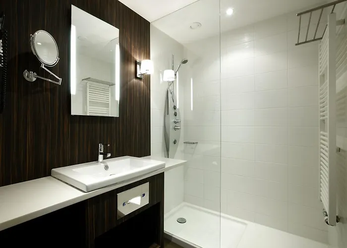 קרסנפולסקי אפרטמנטס 4*