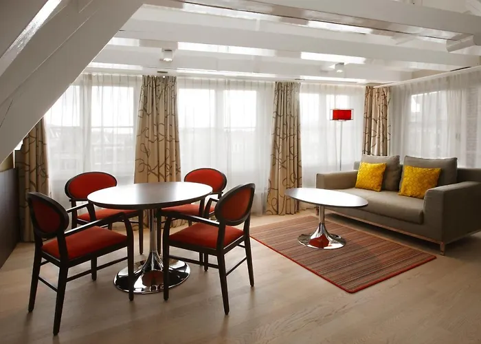 מלון דירות קרסנפולסקי אפרטמנטס 4*