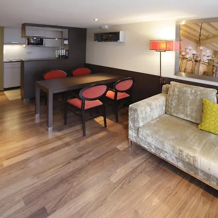 크라스나폴스키 아파트호텔 4*